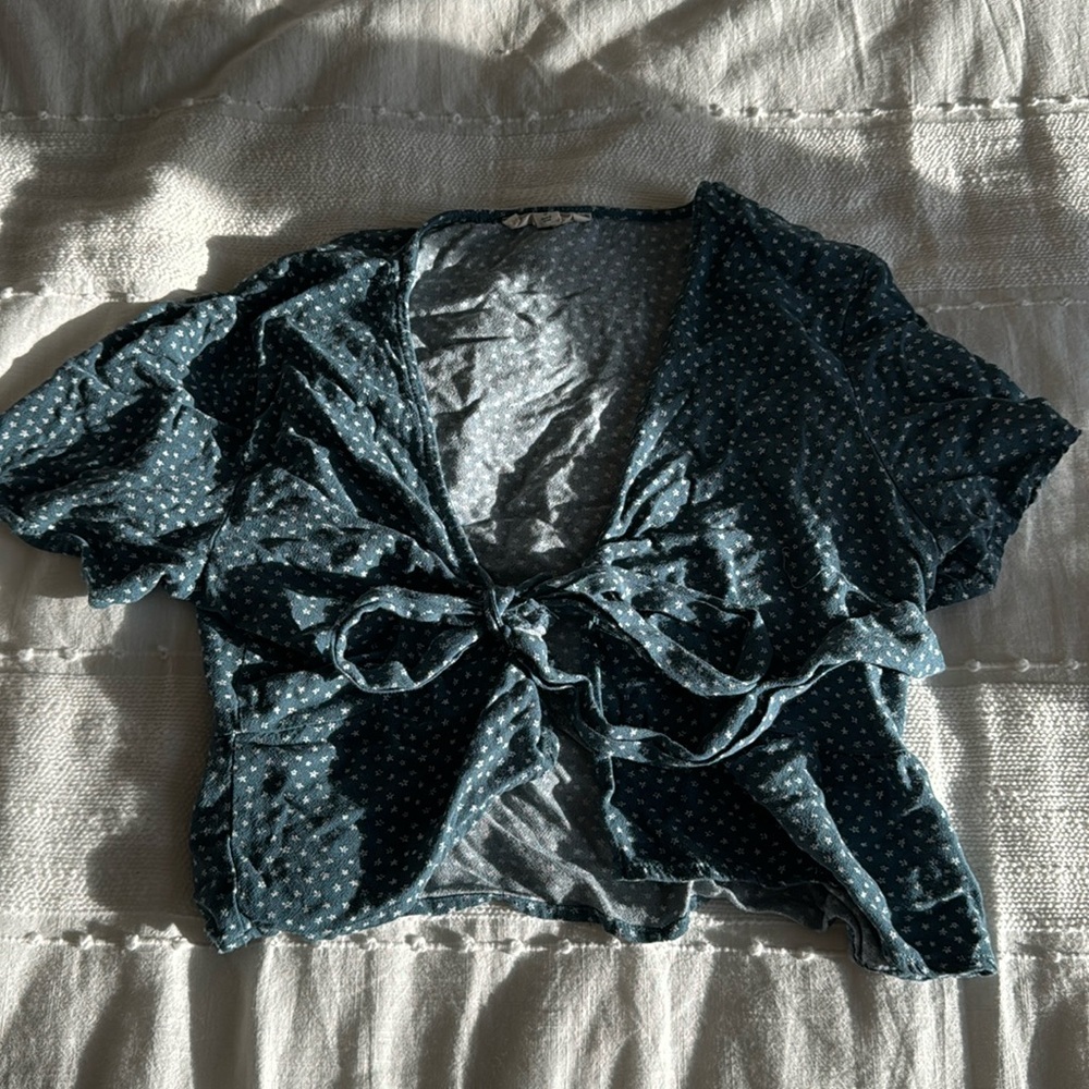 Cute green floral top